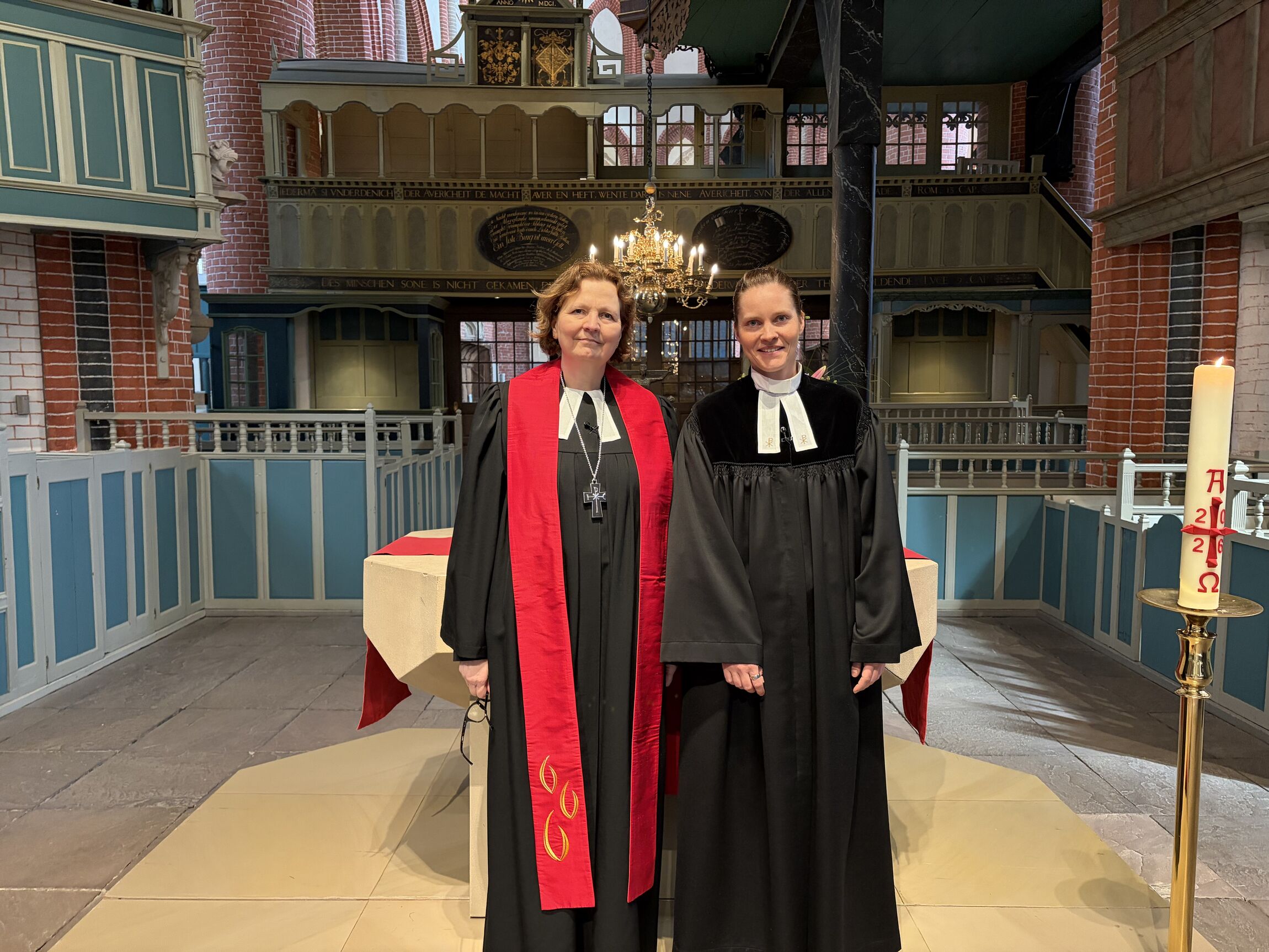 Regionalbischöfin Sabine Schiermeyer und Pastorin Insa Adams