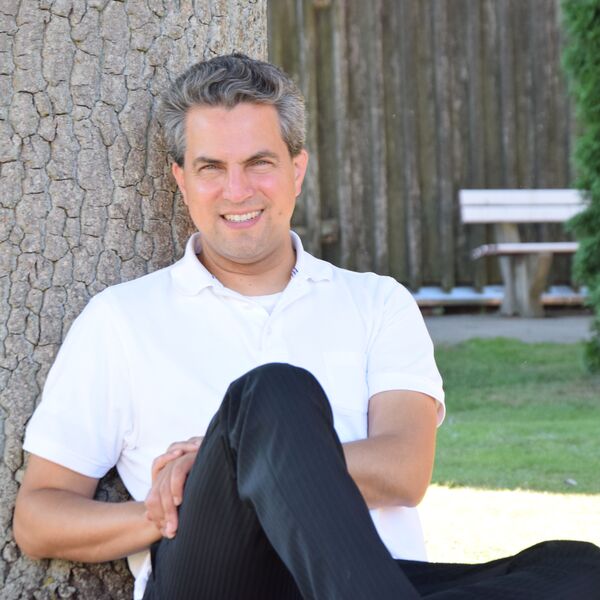 Pastor Paul Henke