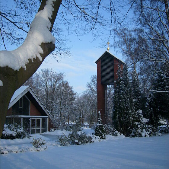 Kirche mit Schnee