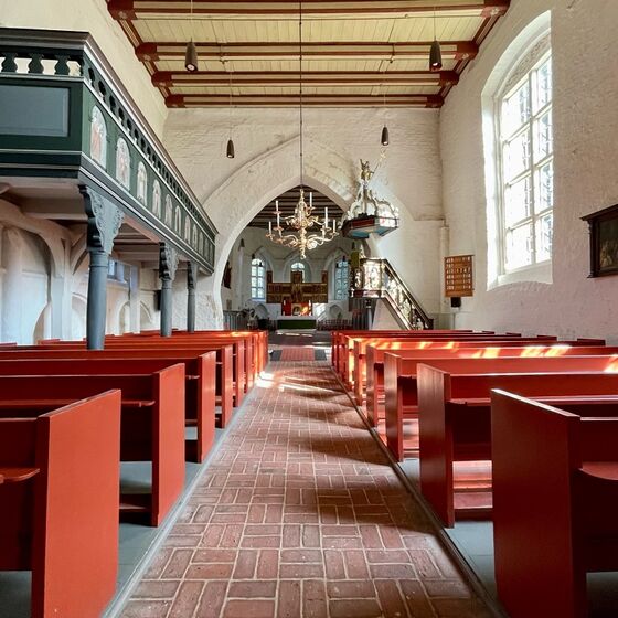 Mittelgang, Blick Altar