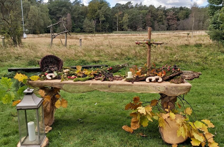 20260920_Walderntedank_Altar